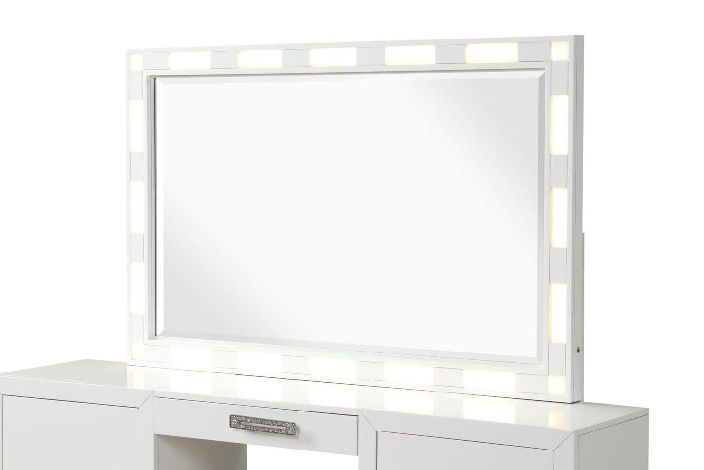 Coco Modern Style 8-Drawer Dresser Made with Wood in Milky White